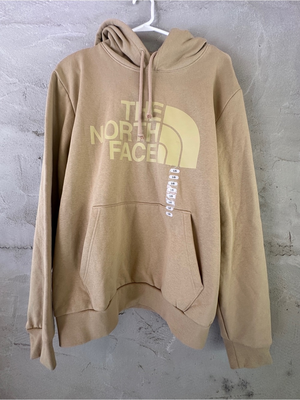 The North Face Evolution Half Dome Hoodie Men’s Large Khaki Stone NWT